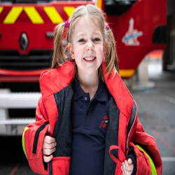 Quand je serai grande, je serai @pompiers_paris !
Retrouvez nos idées de cadeaux de Noël sur notre site !
#pompiers #pompiersdeparis #bspp